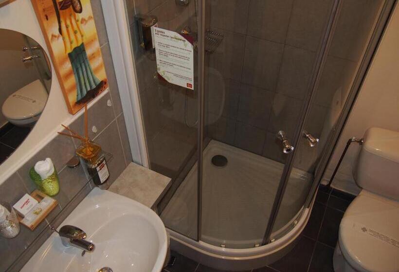 غرفة كومفورت, Du Croise