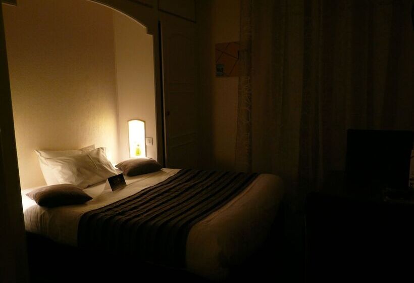 غرفة كومفورت, Du Croise