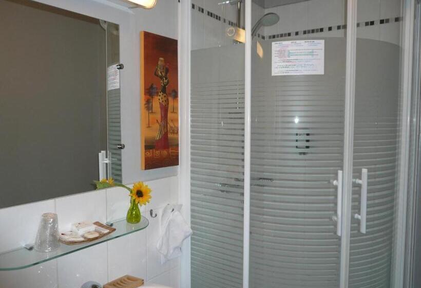 غرفة كومفورت, Du Croise