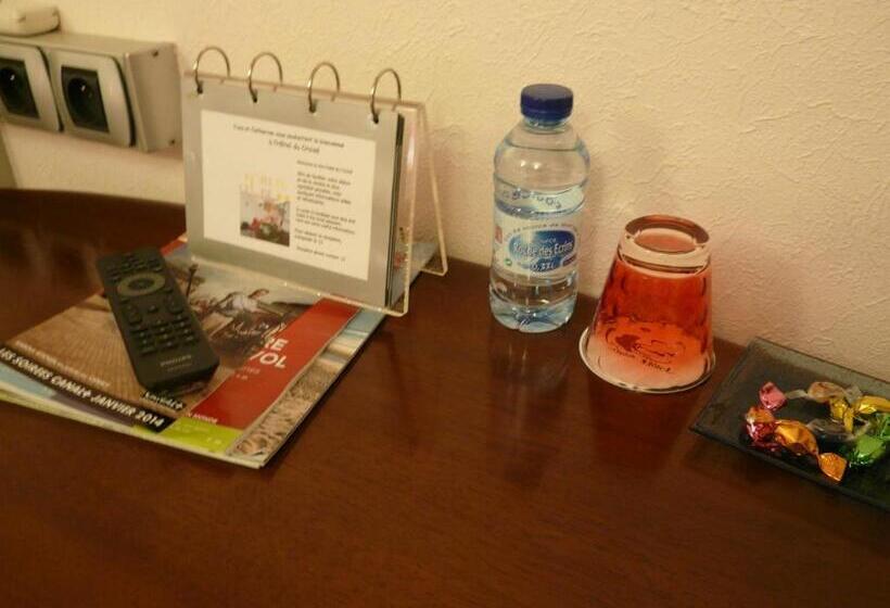 غرفة كومفورت, Du Croise