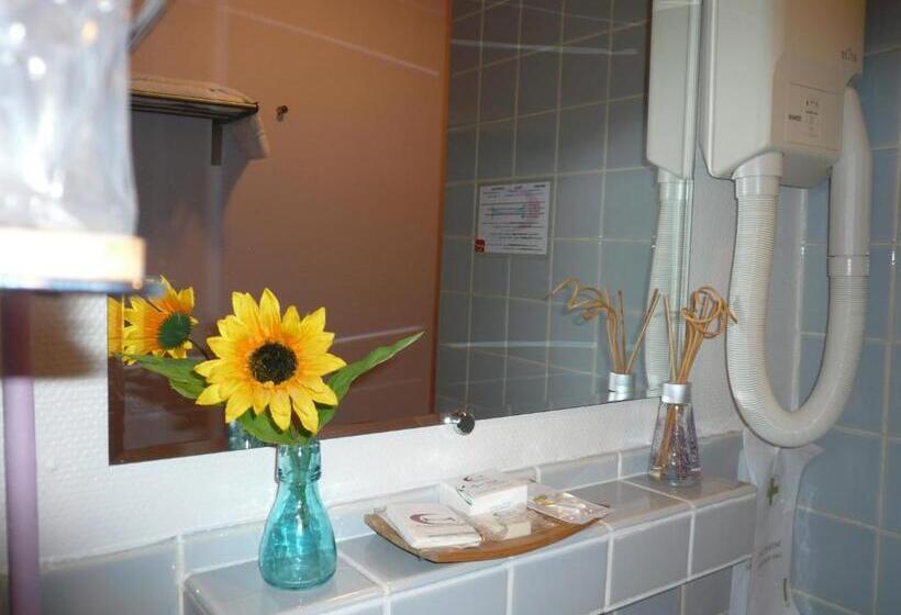 غرفة كومفورت, Du Croise