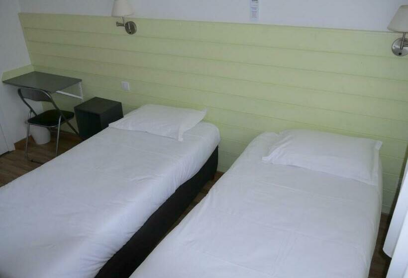 Номер Стандарт, Hôtel Restaurant Du Lac