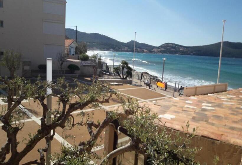 スタンダード4人部屋, Hôtel Chanteplage