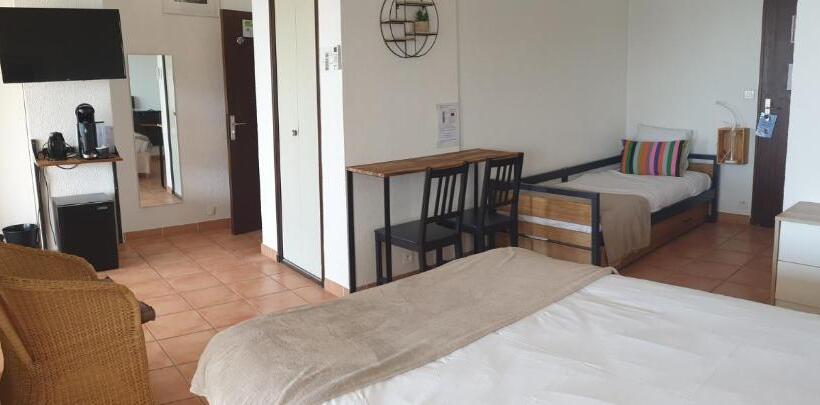 オーシャンビューのスーペリアトリプルルーム, Hôtel Chanteplage