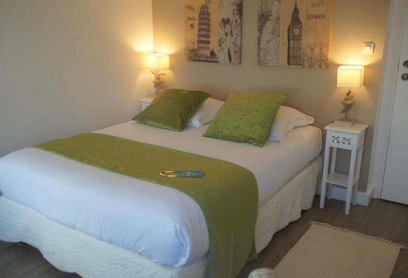 オーシャンビュースタンダードルーム, Hôtel De La Mer   Deauville Blonville   Boutique Hôtel De Charme Vue Mer Ou Campagne   Accès Direct