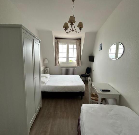 オーシャンビューファミリールーム, Hôtel De La Mer   Deauville Blonville   Boutique Hôtel De Charme Vue Mer Ou Campagne   Accès Direct