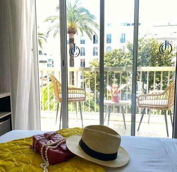 バルコニー付きスーペリアルーム, Jardin Croisette