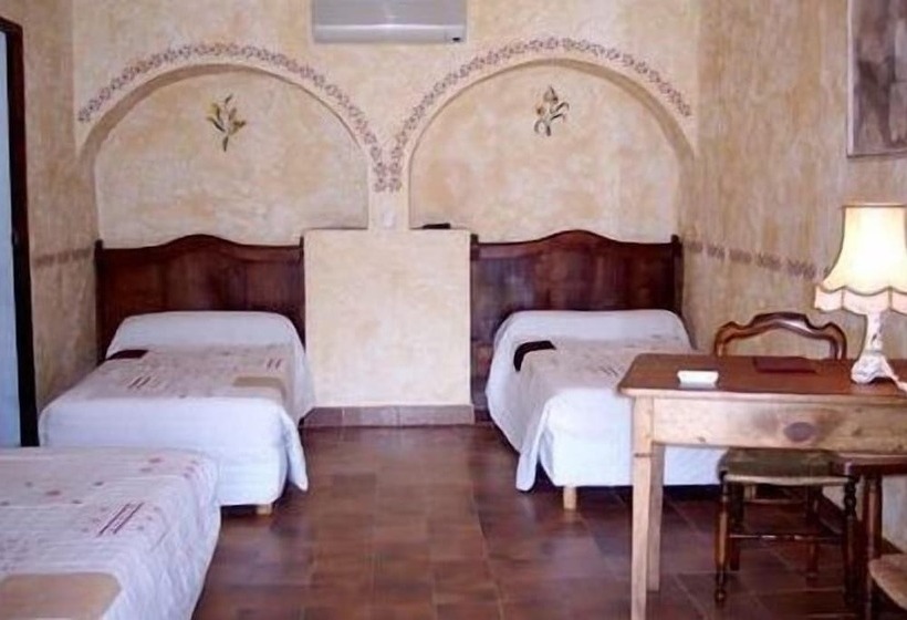 غرفة قياسية, Hôtel La Pierrerie