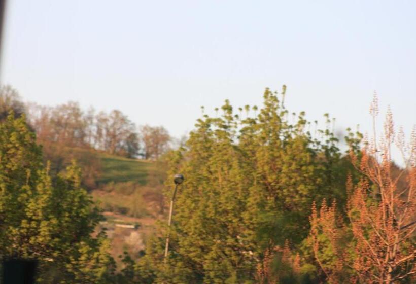 חדר משפחתי, Logis Hôtel Restaurant De La Dore