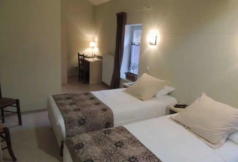 Standard Yhden Hengen Huone, Logis Hôtel Restaurant De La Dore