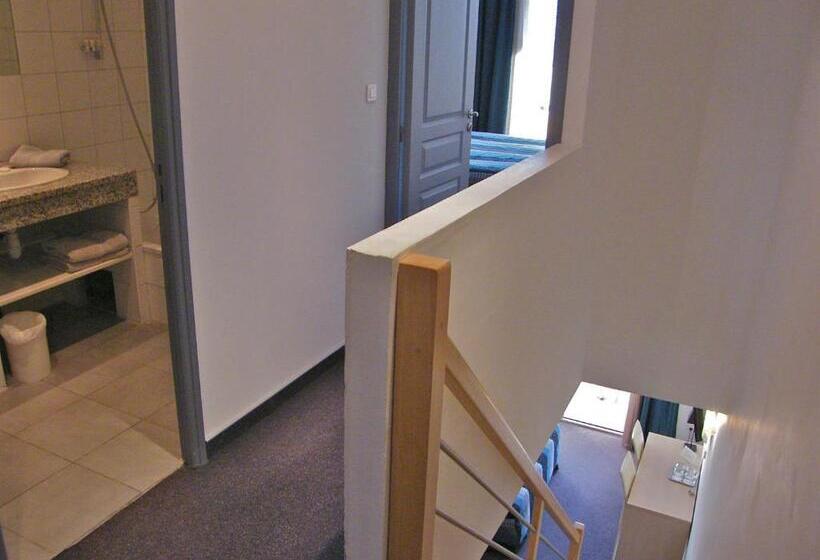 Люкс Дюплекс, Hôtel Restaurant L Empereur