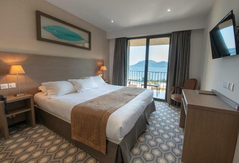 اتاق استاندارد با تراس و چشمانداز دریا, Shegara