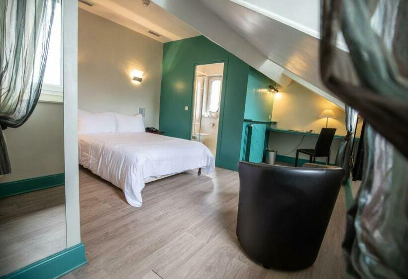 Номер Стандарт, Hôtel Terminus