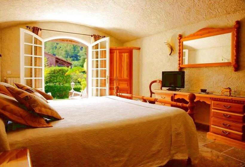 Номер Superior Вид на Сад, L Escapade Hôtel & Restaurant