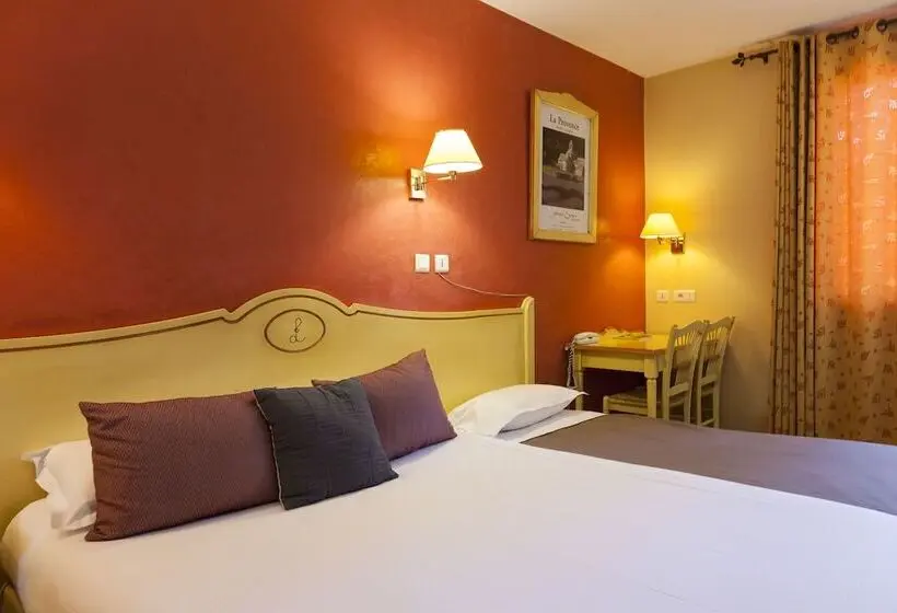スタンダードトリプルルーム, Logis Hotel & Restaurant L Etape Bouc Bel Air Gardanne