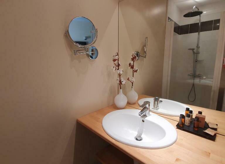 اتاق استاندارد با تراس, La Fraîchette Hôtel & Spa