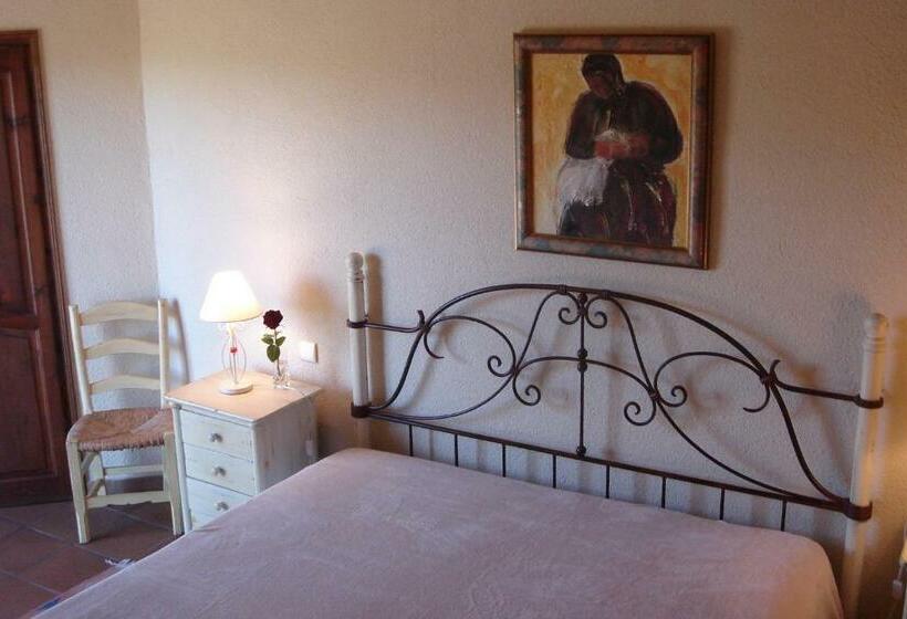 小型套房, La Romarine