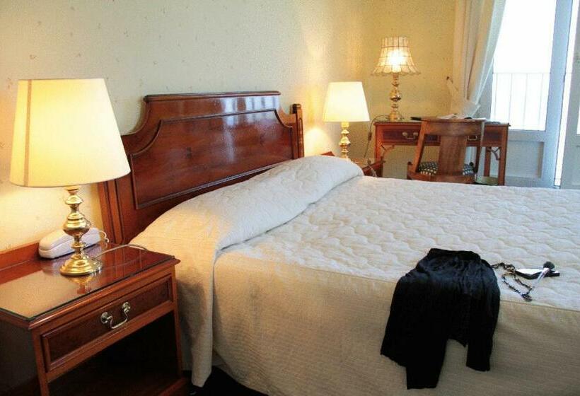 Номер Стандарт Вид на Море, Le Manoir Du Sphinx