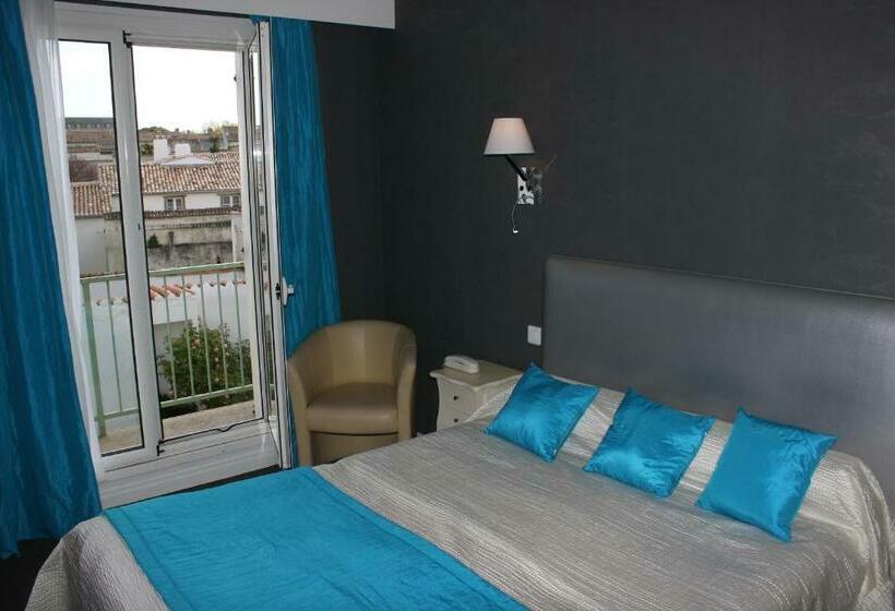 חדר סטנדרט לשלושה, Les Colonnes