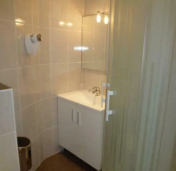Comfort-huone, élysée Hôtel