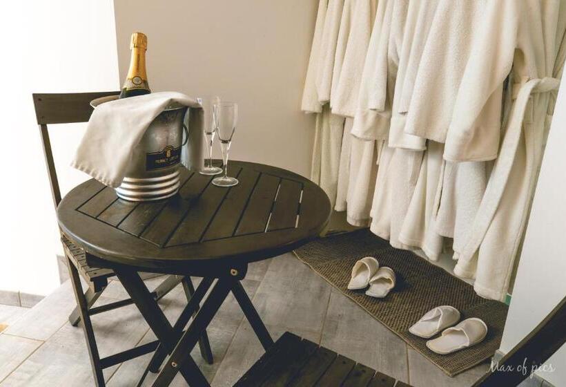 Номер Deluxe, élysée Hôtel