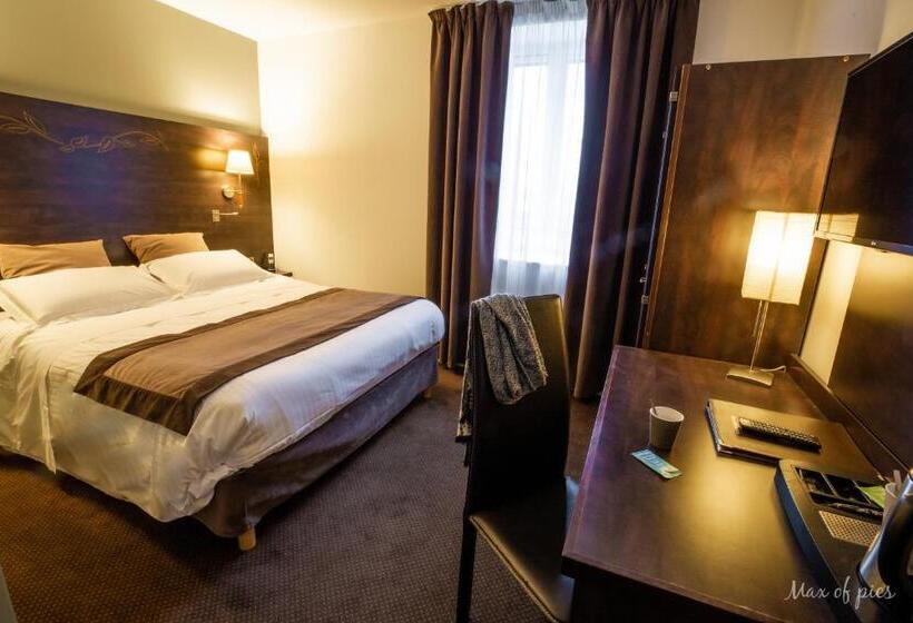 Номер Deluxe, élysée Hôtel