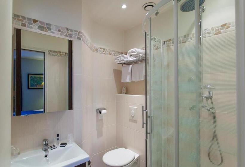 Номер Deluxe, élysée Hôtel