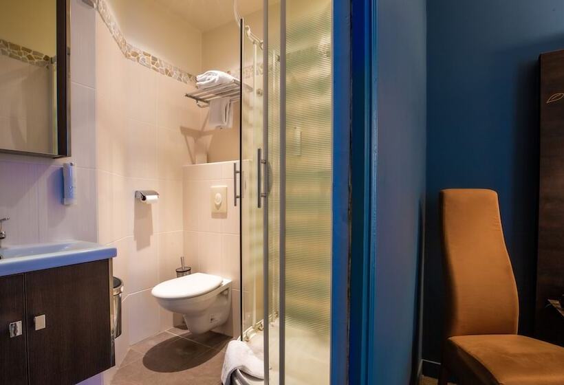 Номер Deluxe, élysée Hôtel