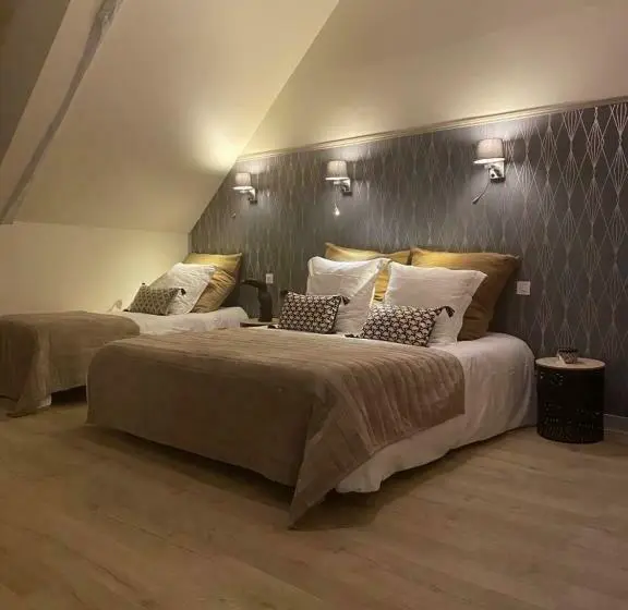 Standard Kolmen Hengen Huone, Manoir De Rigourdaine