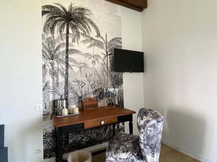 غرفة قياسية, Manoir De Rigourdaine