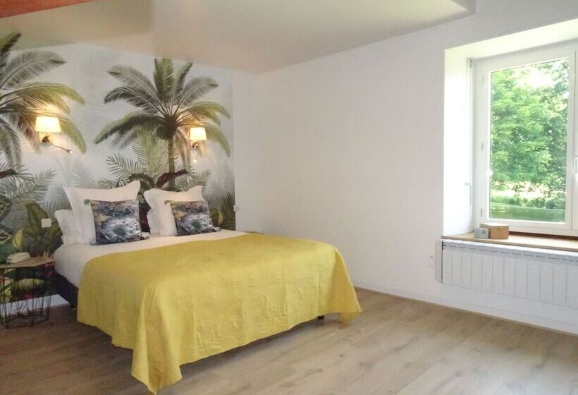 غرفة قياسية رباعية, Manoir De Rigourdaine