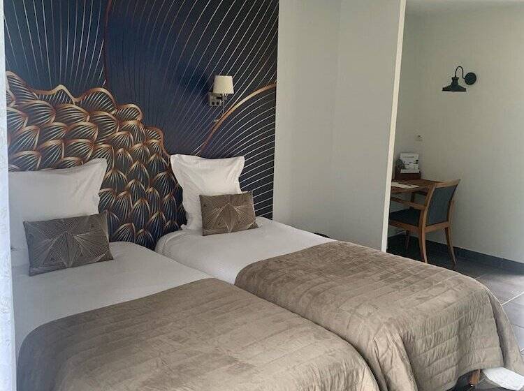 غرفة قياسية, Manoir De Rigourdaine