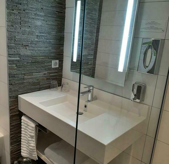 舒适三人间, Relais Saint Jacques  Chateauroux