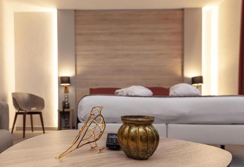 带大床的高级房间, Relais Saint Jacques  Chateauroux