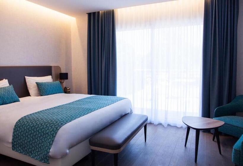 标准间带游泳池, Relais Saint Jacques  Chateauroux