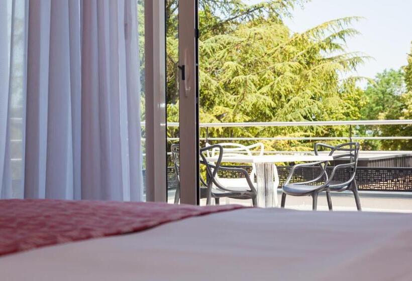 标准间带游泳池, Relais Saint Jacques  Chateauroux