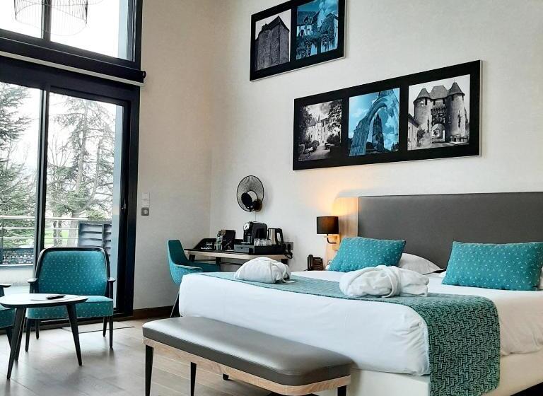 سوئیت جونیور خانوادگی, Relais Saint Jacques  Chateauroux