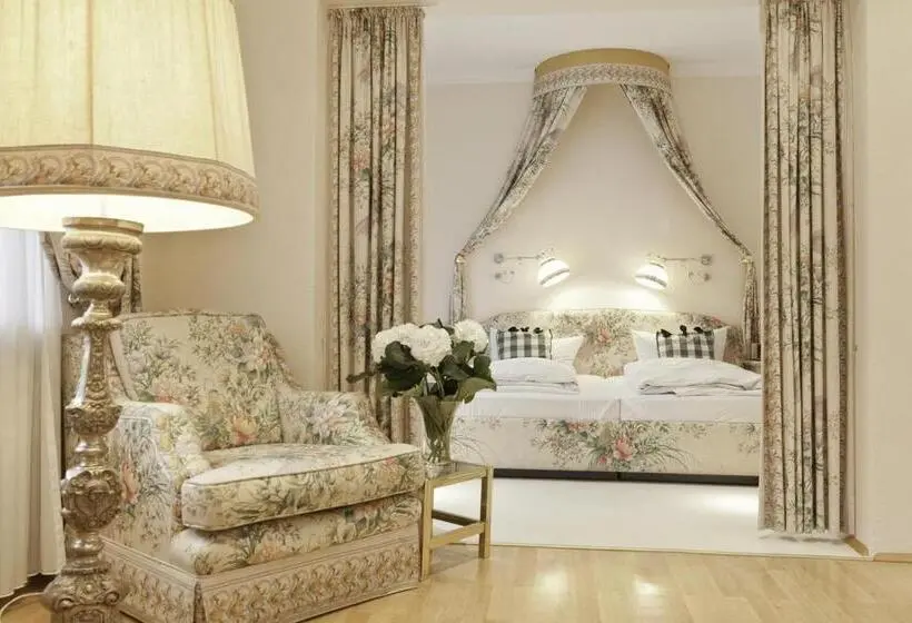 ジュニアスイート, Villa Adolphine
