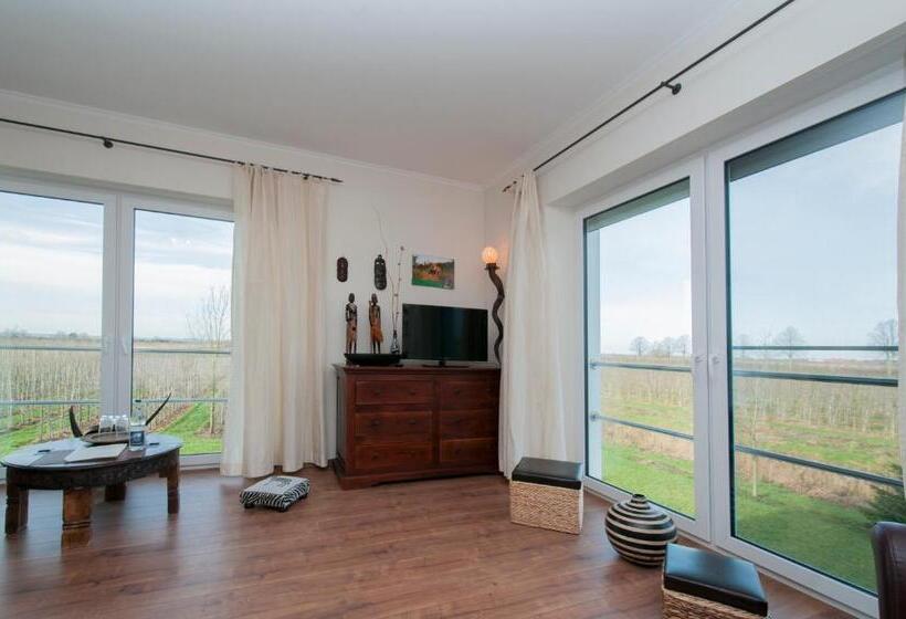 豪华房间, Villa Altes Land