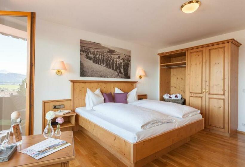 Номер Стандарт Вид на Озеро, Hartungs Hoteldorf