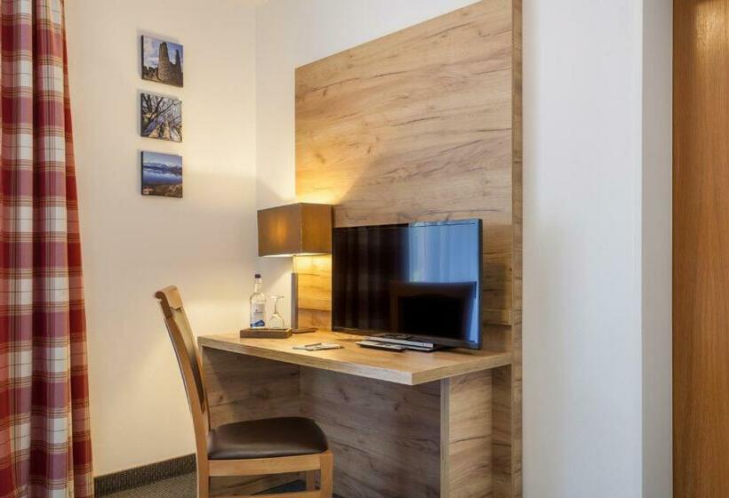 חדר אקונומי יחיד, Hartungs Hoteldorf