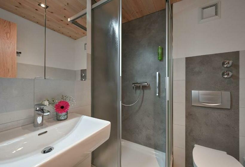 غرفة إقتصادية, Hartungs Hoteldorf