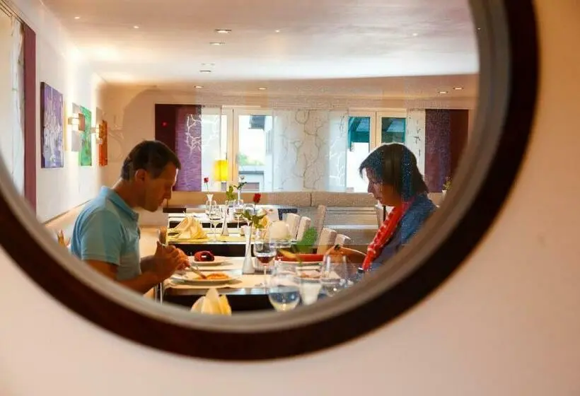 スーペリアシングルルーム, Restaurant Bellevue