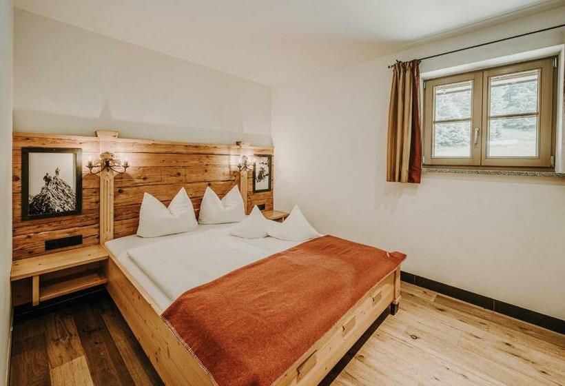 سوئیت 2 خوابه, Alpe Dornach