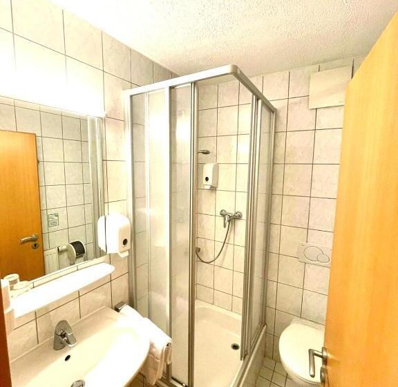 Номер Стандарт, Anker