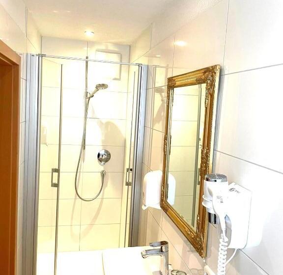 Четырехместный Номер Стандарт, Anker