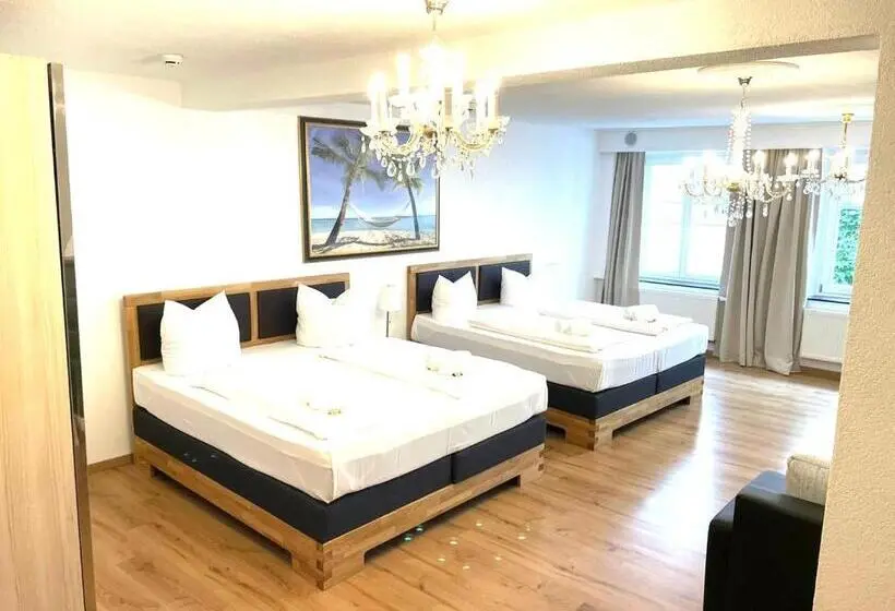 Quarto Familiar, Anker