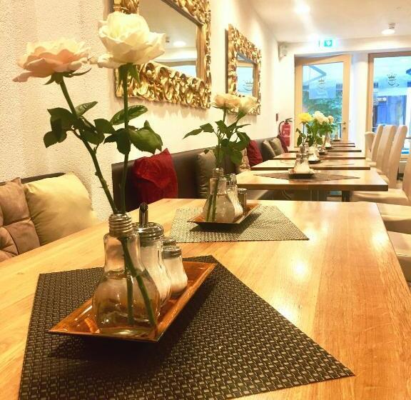 Семейный Номер, Anker