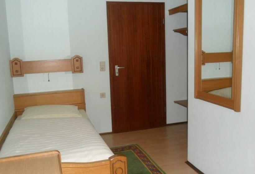 Номер Стандарт Индивидуальный, Badstube