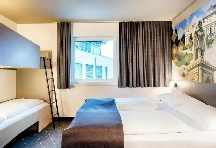 Perhehuone, B&b Hotel Bonn West